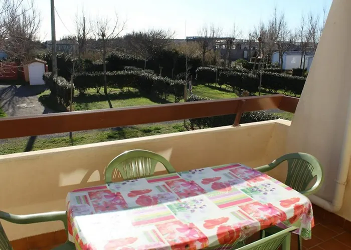 Appartement 4 Pers, Terrasse, Parking Privé, - Fr-1-326-421 *