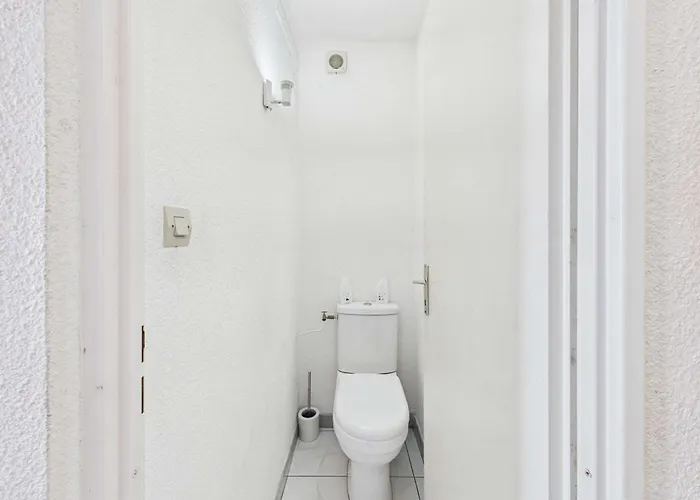 4 Pers, Terrasse, Parking Prive, - Fr-1-326-421 *